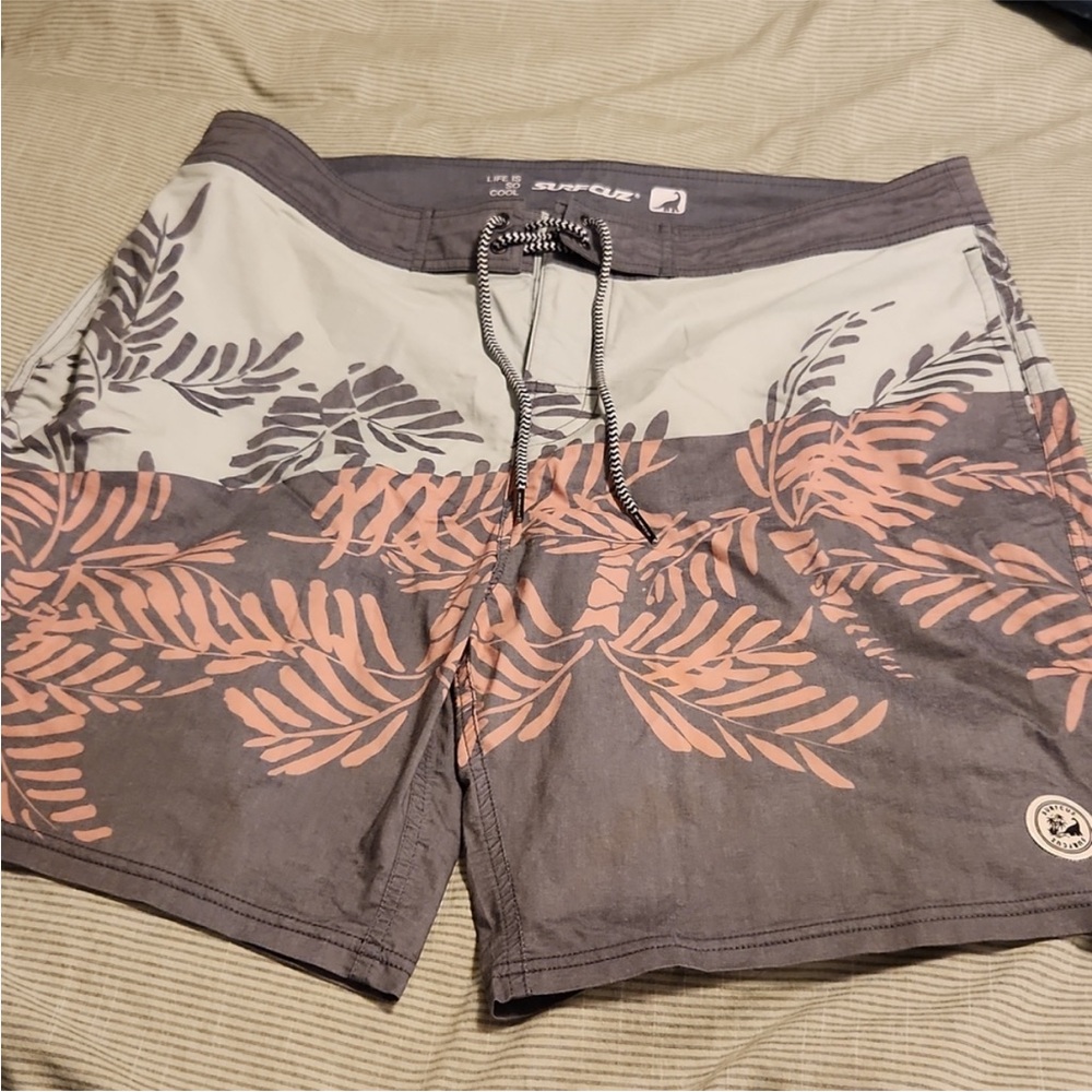 Men's Leaf Pattern Swim Shorts - Gray and Pink